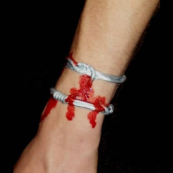 Michael Davy Film & T.V. Makeup Jail Break Barbed Wire Appliance Injury FX 5 Michael Davy Film & T.V. Makeup Jail Break Barbed Wire Appliance Injury FX